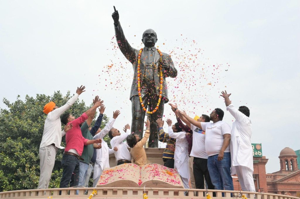 अंबेडकर जयंती पर देशभर में उत्साह और श्रद्धा के साथ आयोजन